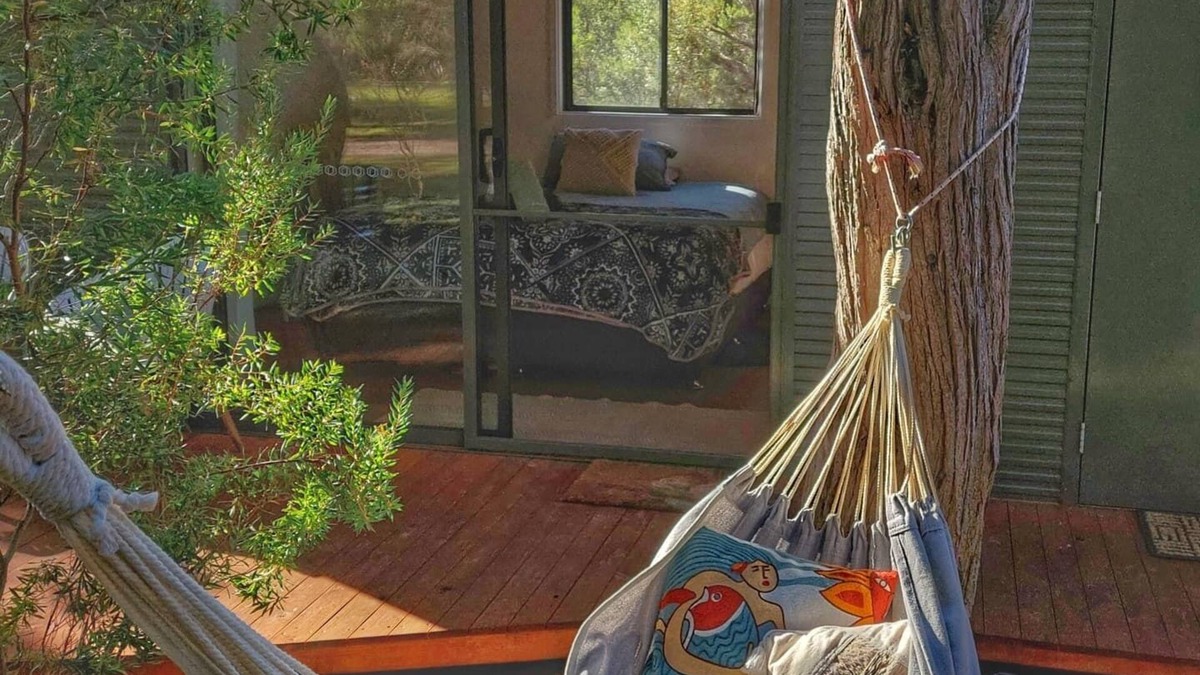 Pelican Lagoon Cabin | Charming 3-bedroom cabin in a nature's paradise on Kangaroo Island