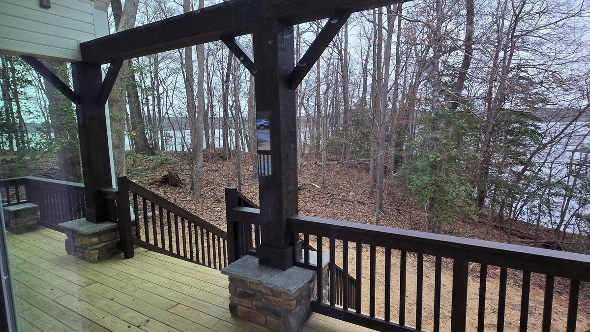 Roanoke Rapids House | Charming 3-bedroom pocono style home on tranquil Roanoke Rapids Lake/Lake Gaston