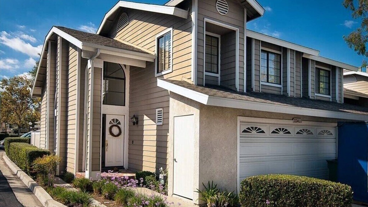 Mission Viejo Condo | Charming 3-bedroom condo with WiFi and AC in peaceful Mission Viejo