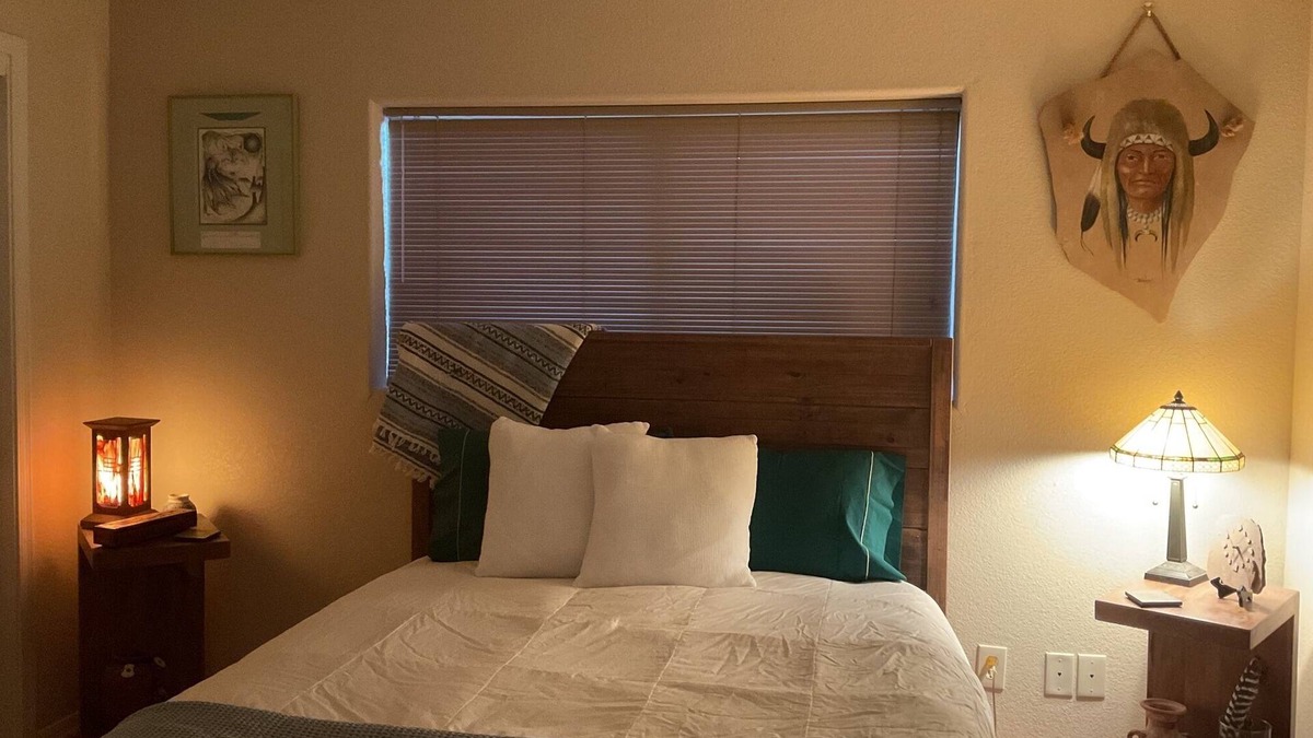 Sonoita Bed & Breakfast | Charming 3-bedroom B&B with pool and jacuzzi in Enchanting Elgin