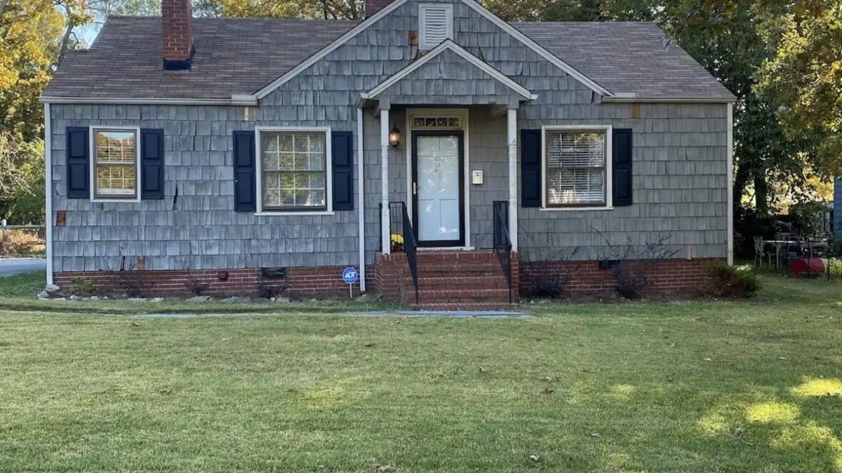 High Point Cottage | Charming 3-bedroom cottage centrally located to enjoy High Point.