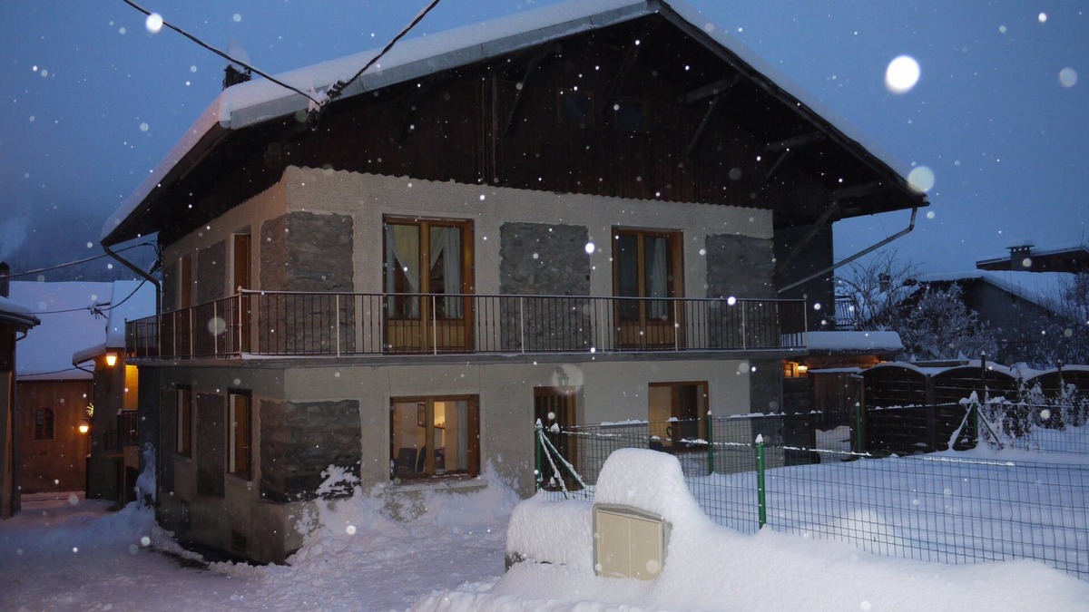 Bozel Ski Chalet | Charming 3-bedroom chalet in Bozel, two minutes from the HighStreet