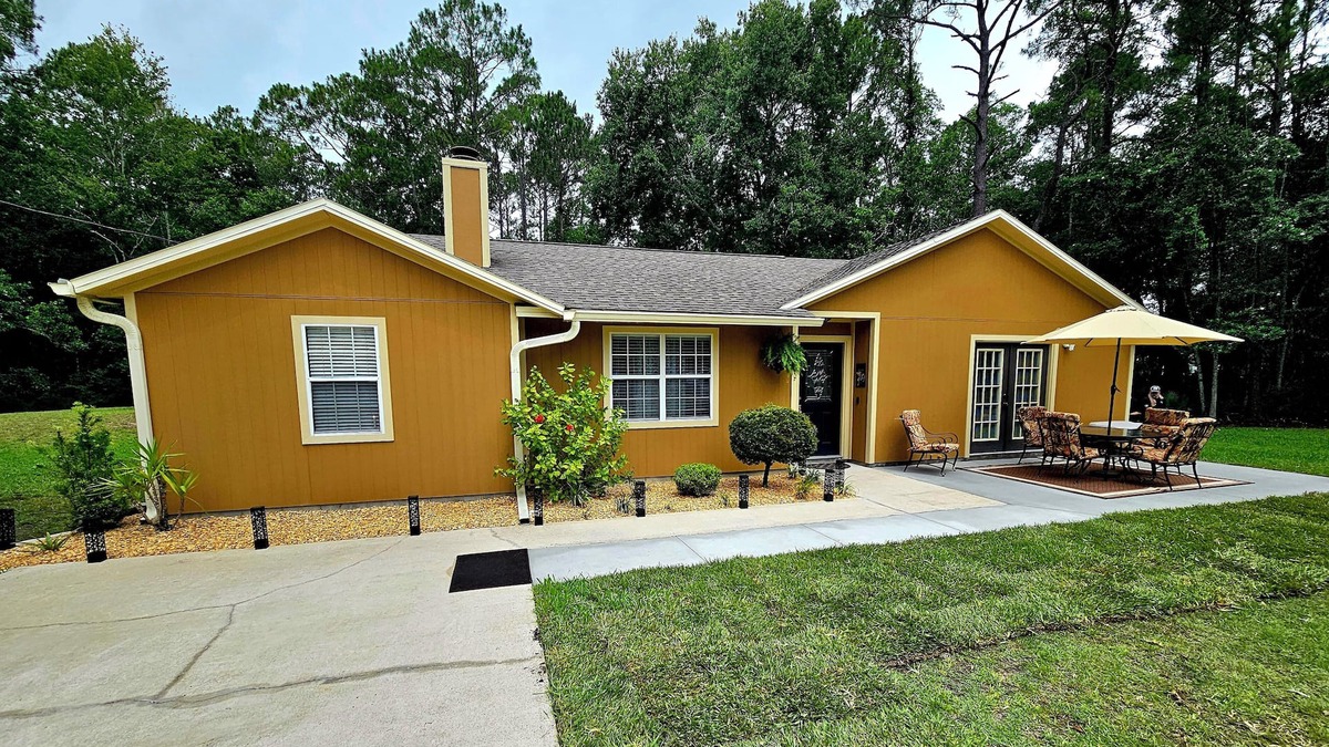 St. Johns County House | Charming 3-bedroom Coastal Country House near St. Augustine