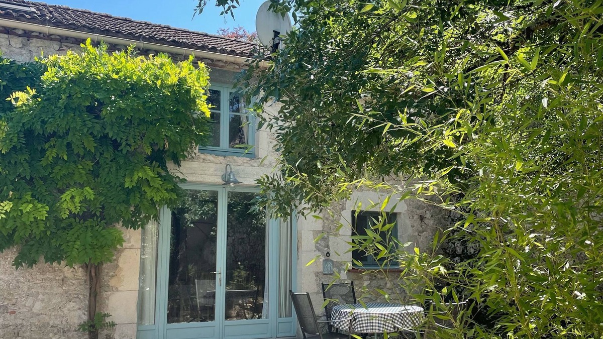 Albas House | Charming 3 bedroom gite in a beautiful village on the River Lot
