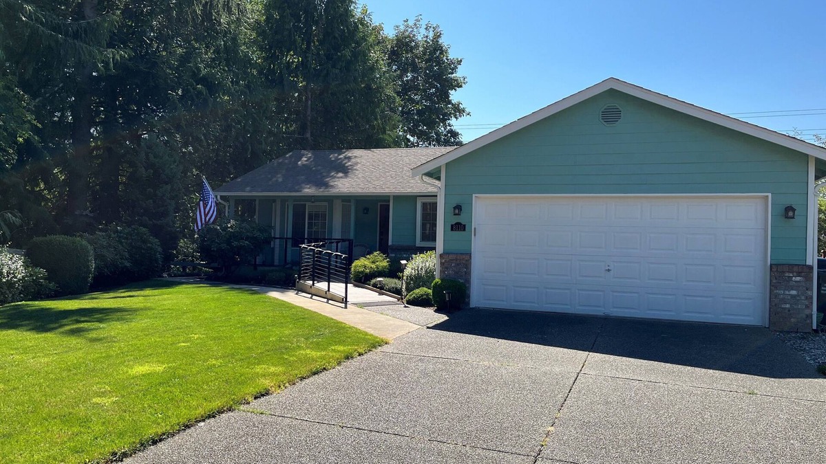 West Lake Stevens House | Charming 3-bedroom house with WiFi, AC in serene Marysville.