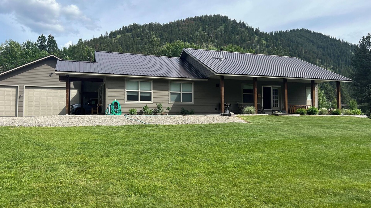 Gibbonsville House | Charming 3-bedroom house in beautiful North Fork, ID