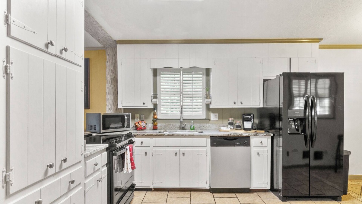 Forest Lake House | Charming 3-bedroom house in fabulous Tuscaloosa!