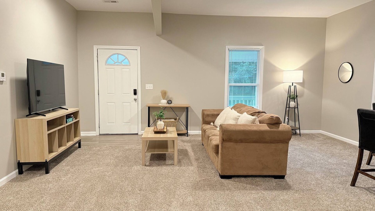 Paw Creek House | Charming 3-bedroom house in Clt