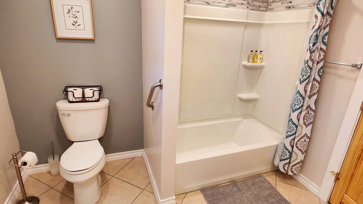 Meadow Bridge House | Charming 3 bedroom home on the New River