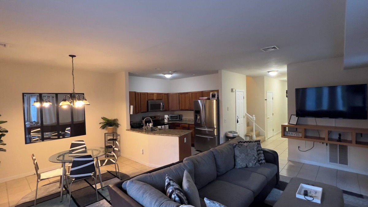 Franklin Plantation House | Charming 3 bedroom home Centrally located in Worcester