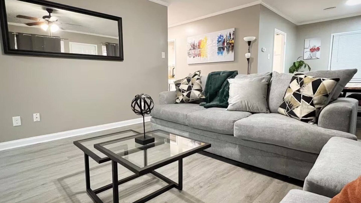East Memphis House | Charming 3-Bedroom Home with Game Room, Spacious Backyard, and Outdoor BBQ