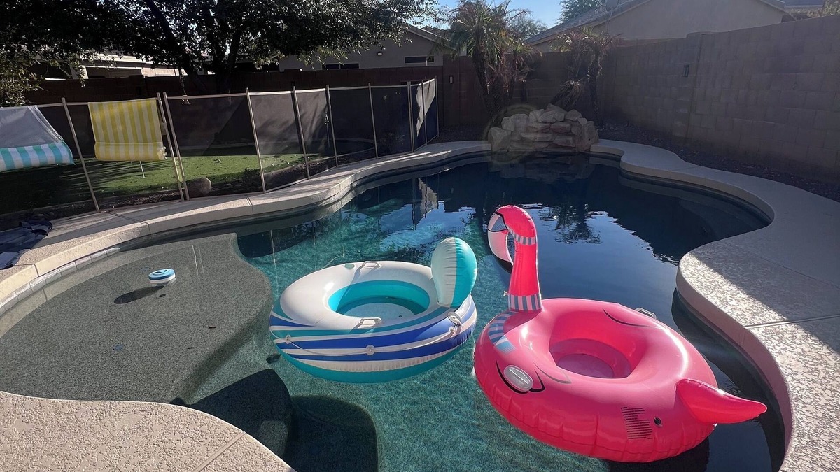 Corte Sierra House | Charming 3-bedroom house in beautiful Avondale with Pool & Mini Putt!