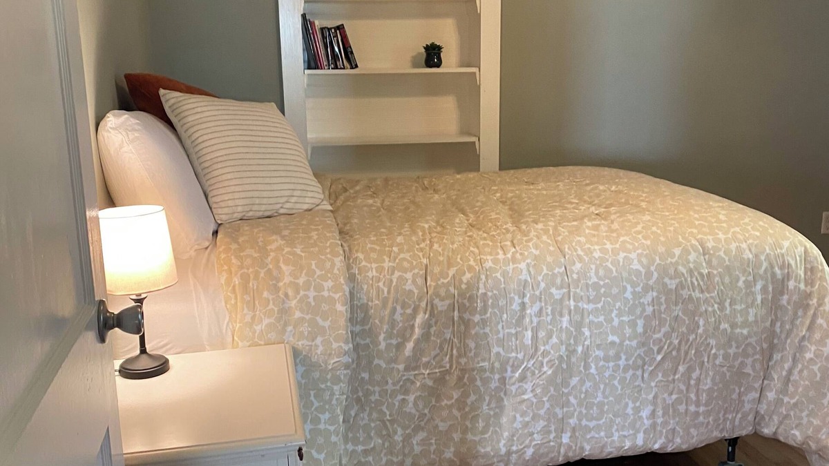 Columbia House | Charming 3-bedroom house with AC in Columbia