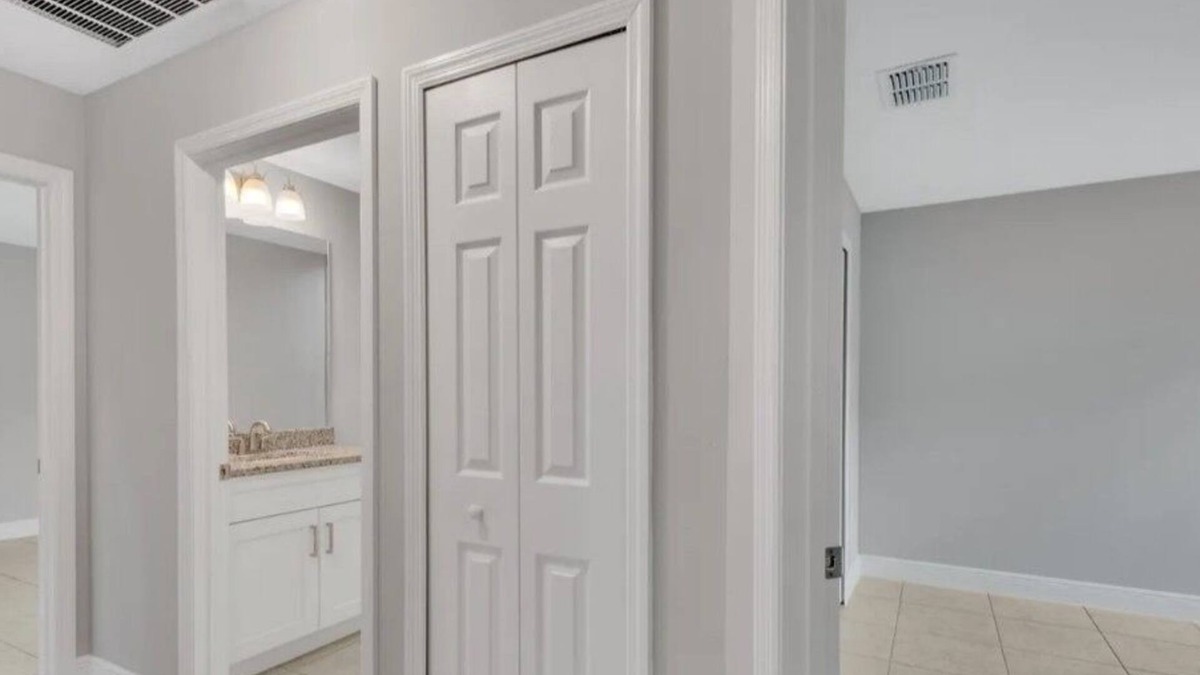 Port Malabar House | Charming 3-bedroom house in Palm Bay with AC, WiFi