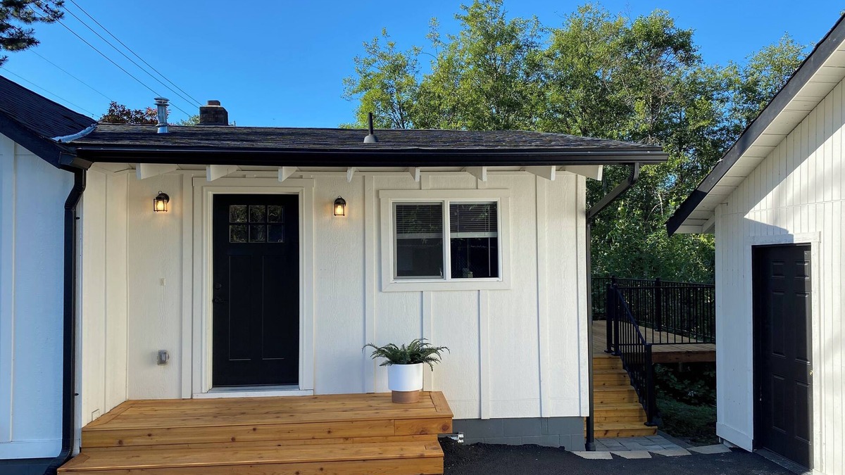 Puyallup House | Charming 3-bedroom house in Puyallup with WiFi, AC
