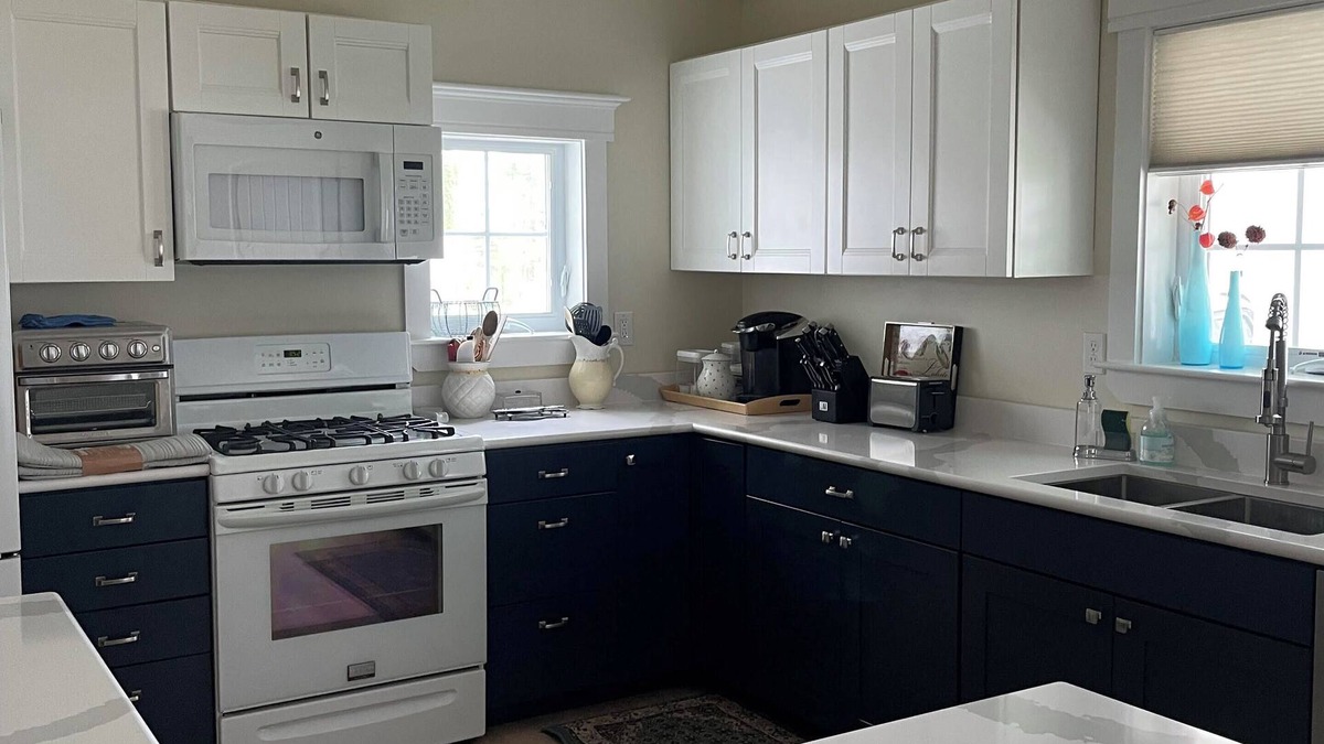 Rockport House | Charming 3-bedroom house in fabulous Rockport with AC, WiFi