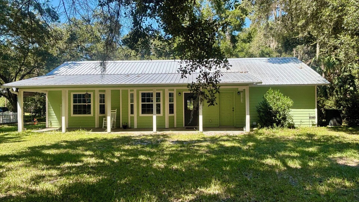 Trenton House | Charming 3-bedroom house in Trenton near Florida Springs