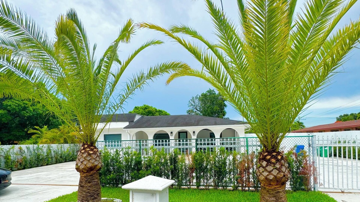 Coral Terrace House | Charming 3-bedroom house in marvelous Miami with AC, WiFi