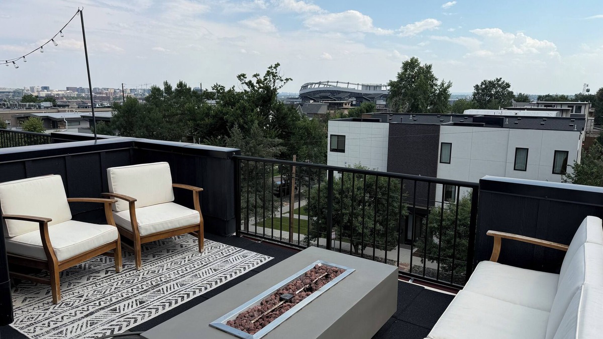 Jefferson Park House | Charming 3-bedroom townhome in lovely Denver - close to Mile High and Downtown!