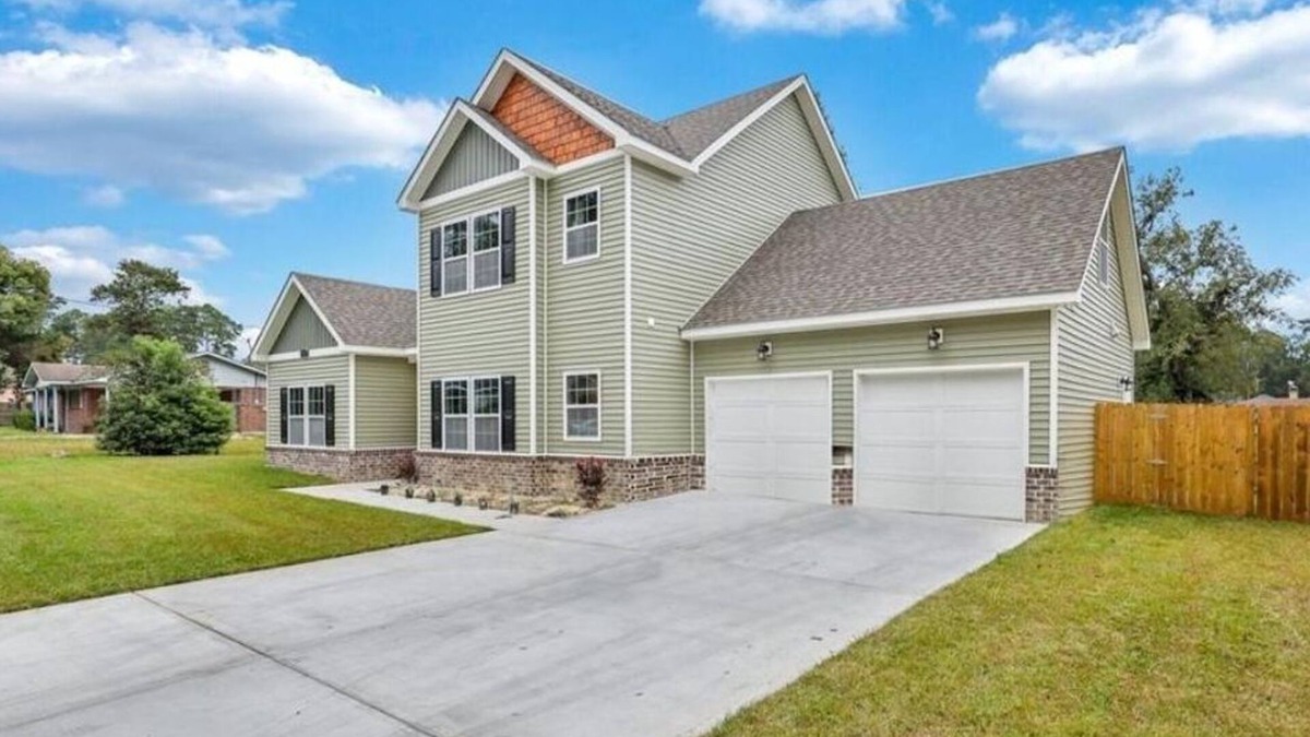 Garden City Apartment | Charming 3-bedroom Guest Suite with WiFi and AC in Savannah GA
