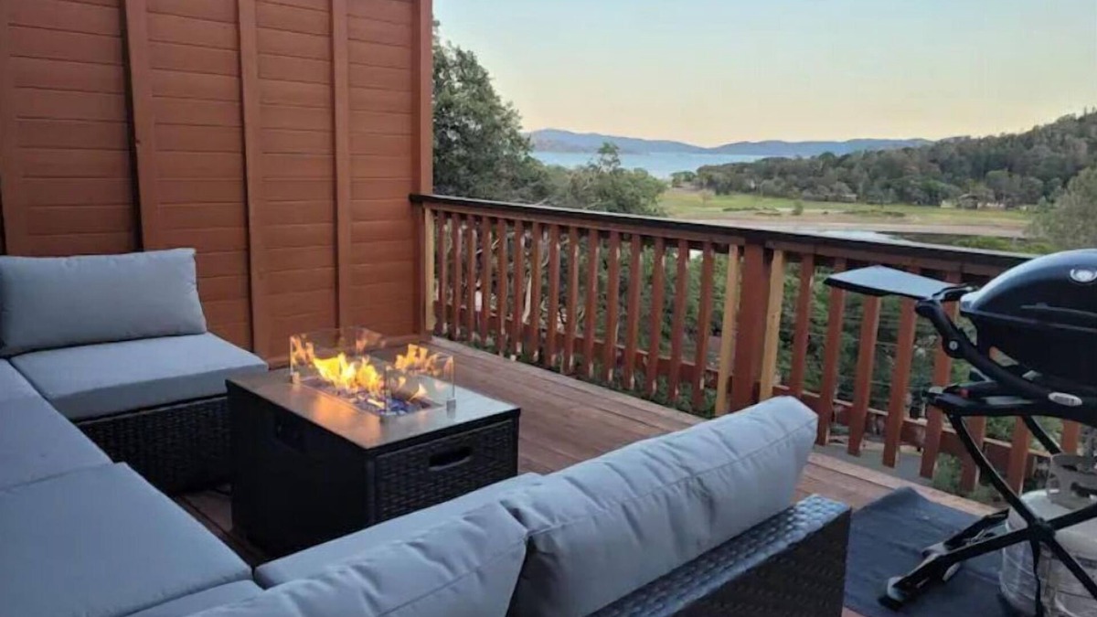 Kelseyville House | Charming 3 Bedroom Home with Lake & Mountain Views