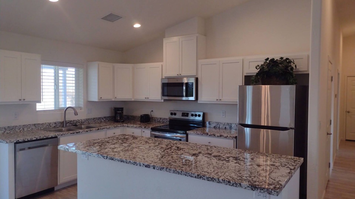San Tan Valley House | Charming 3-bedroom house with Mountain Views in Queen Creek, AZ