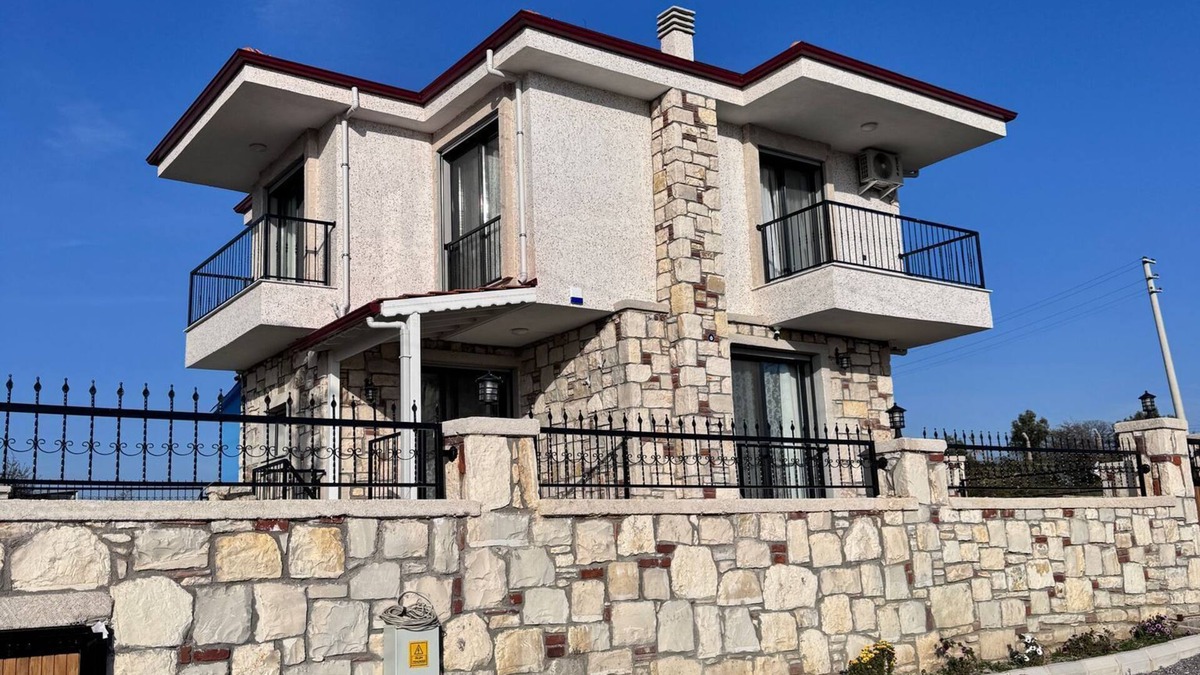 Seferihisar Villa | Charming 3-bedroom villa with AC, WiFi in enchanting Izmir