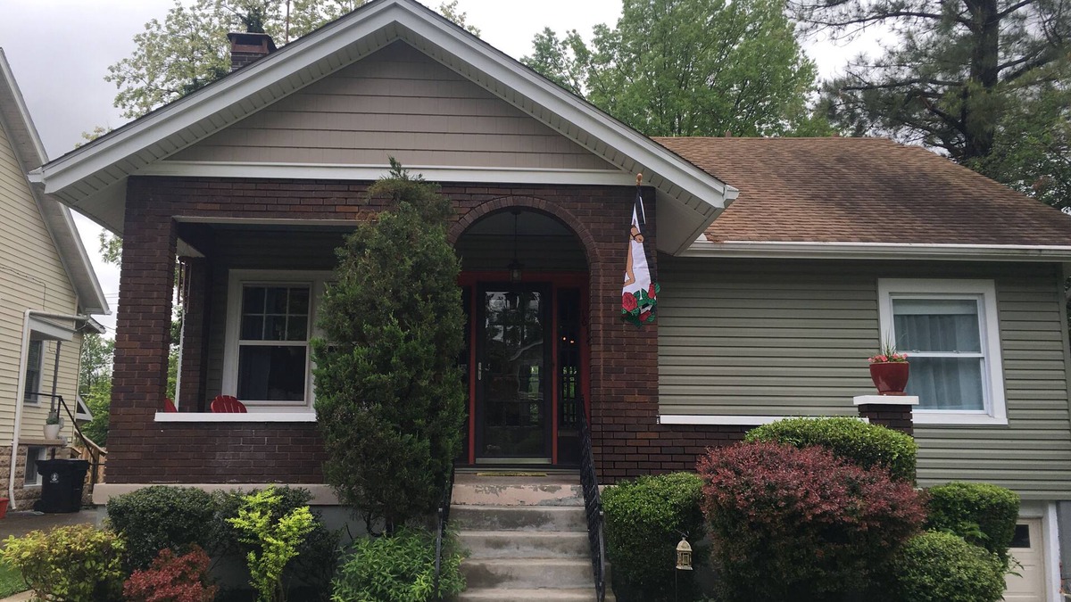 Deer Park House | Charming 3-BR/2-BR home in Derby City! Close to everything Louisville offers!