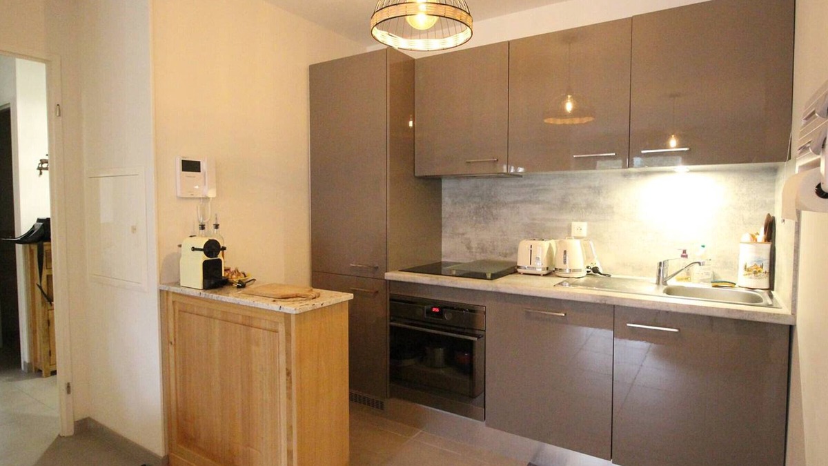 Montauban-de-Luchon Apartment | Charming 3-Room Apt. near Luchon Golf – Large South-Facing Balcony – Garage Included