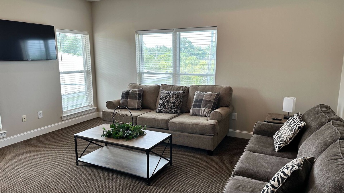 Kreole Apartment | Charming 3BR Home/Free Parking/Washer & Dryer