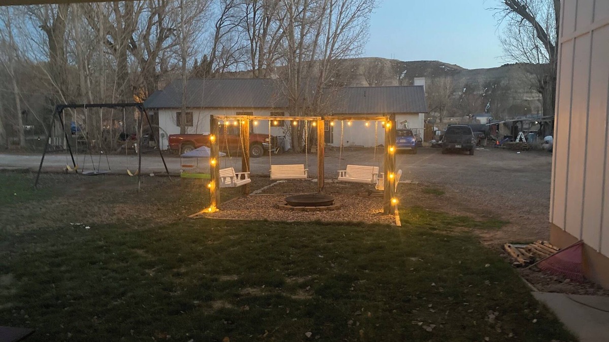 Duchesne House | Charming 3BR house w/ huge yard, fire pit, WiFi and AC in enchanting Duchesne.