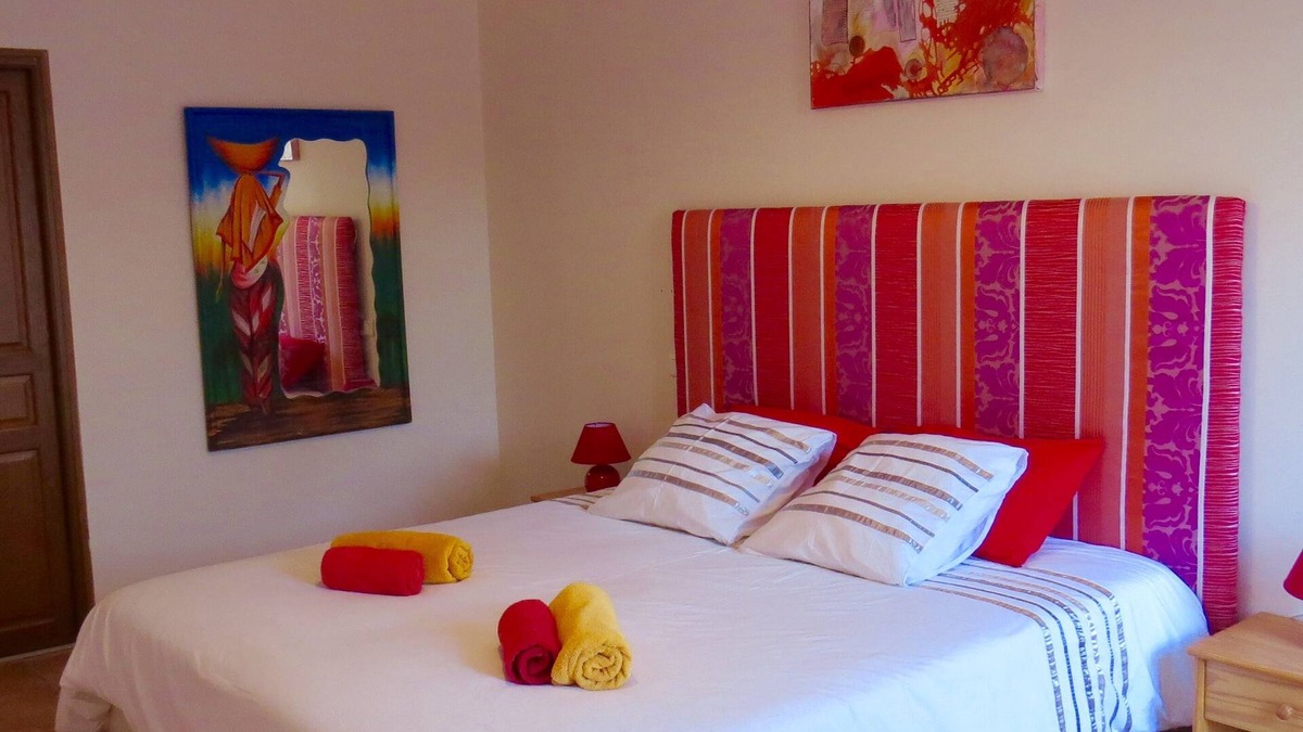 Urval Cottage | Charming 4/7 person gite in the heart of Périgord Noir with swimming pool