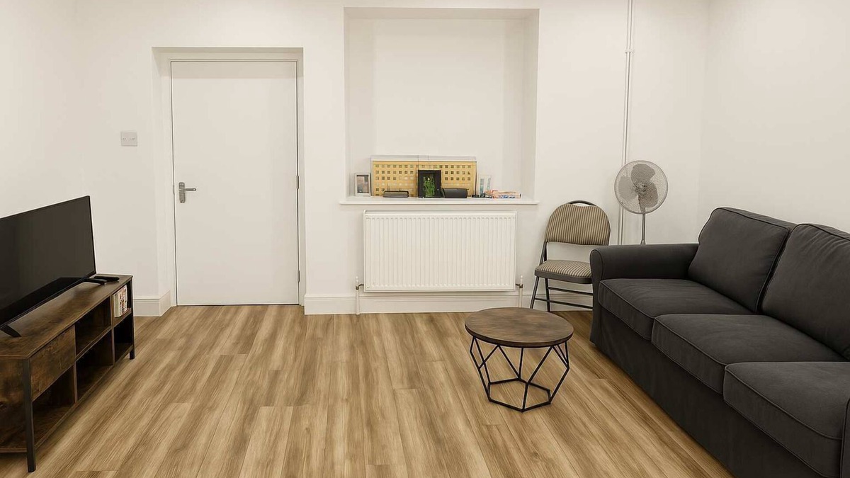 Churchill Apartment | Charming 4-Bed Retreat in the Heart of Churchill with Parking