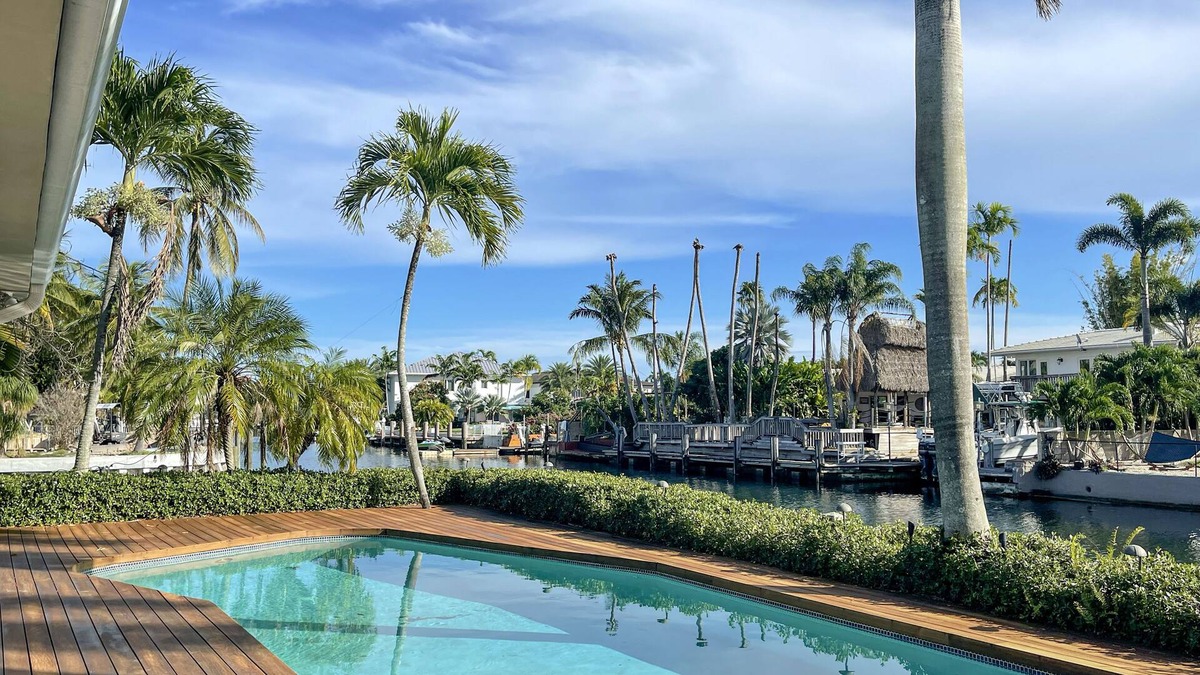 Keystone Point House | Charming 4 bed waterfront home with oversized private pool
