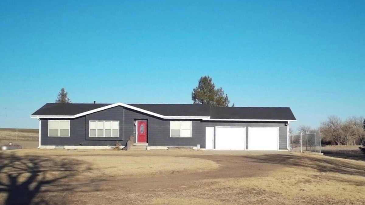 Sheridan County Other | Charming 4 bedroom, 3 bath Country Home. Just minutes from Town