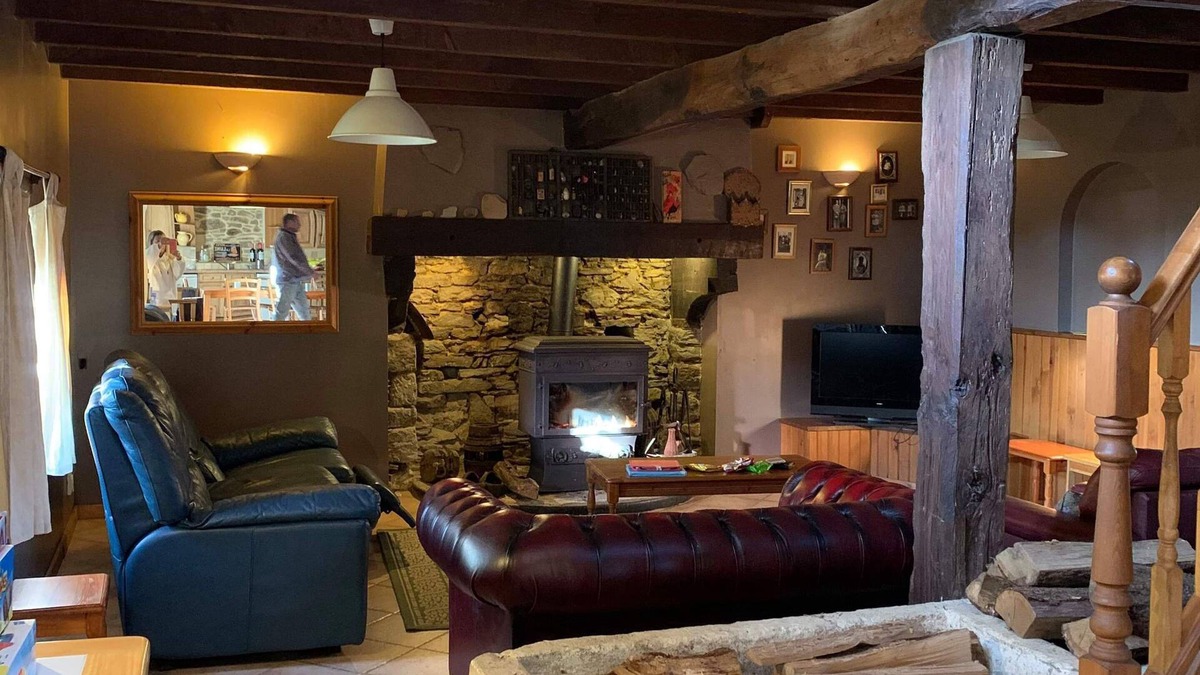 Pleugriffet Other | Charming 4-bedroom farmhouse in Pleugriffet with private swimming pool and WIFI
