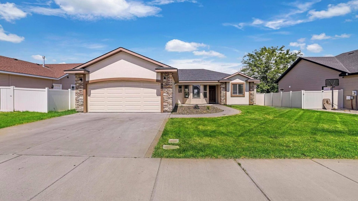Twin Falls House | Charming 4-bedroom house with AC and WiFi in welcoming Twin Falls