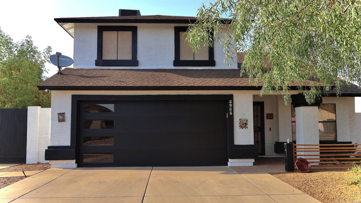 Glendale House | Charming 4-bedroom house in Glendale Near State Farm Stadium