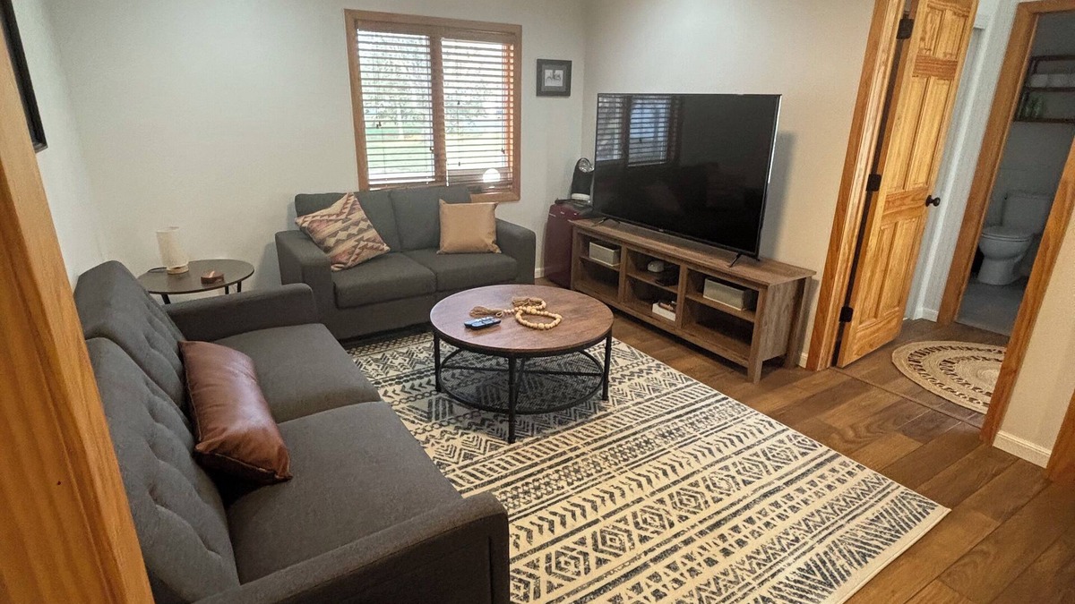 Hibbing House | Charming 4-bedroom house with WiF in delightful Hibbing