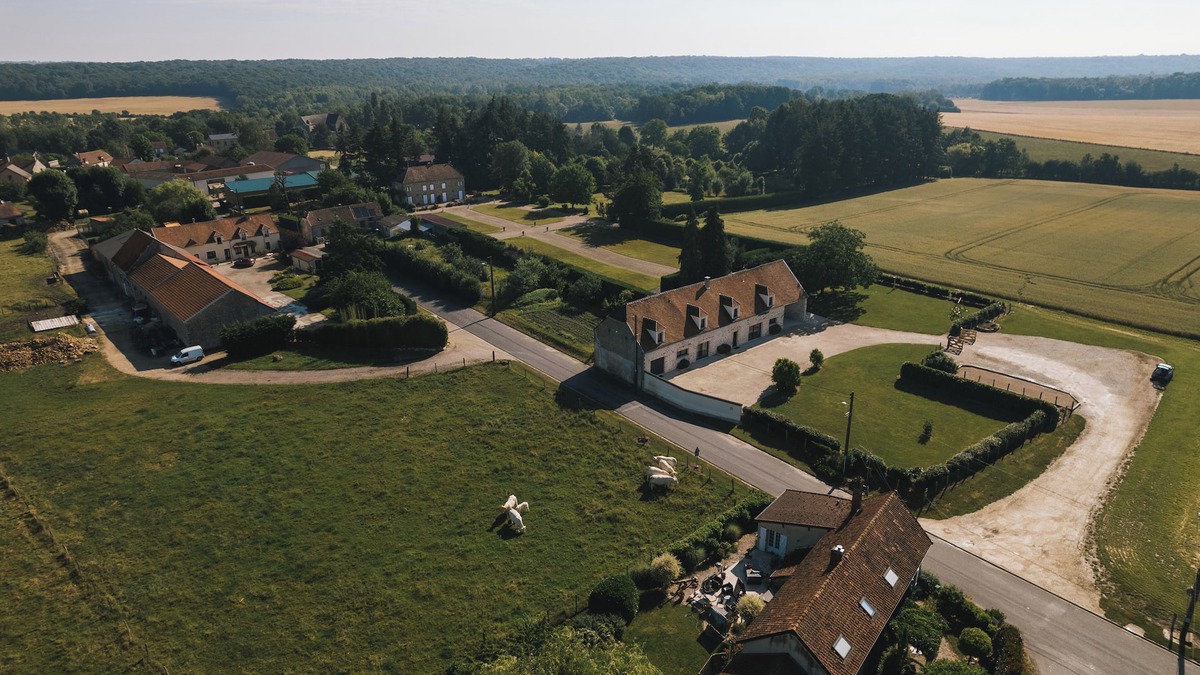 Chatillon-sur-Morin Cabin | Charming 4-star gite on a farm in Champagne, private Jacuzzi