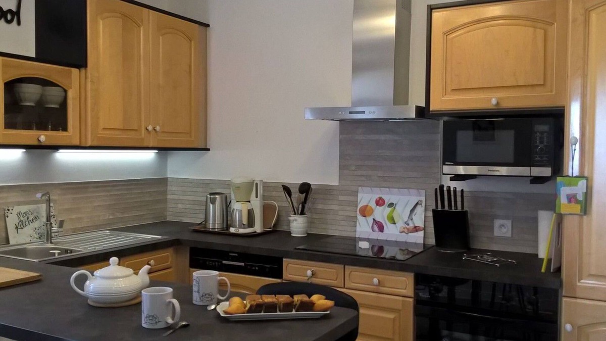 Pontivy House | Charming 4 * riverside accommodation near Pontivy Blavet Valley