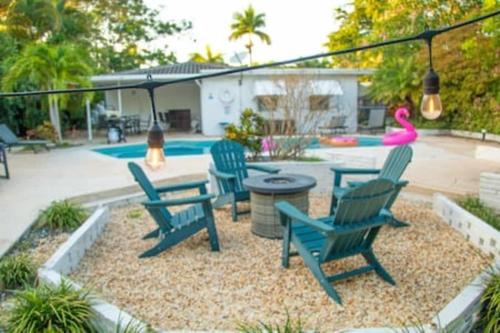 South Lake House | Charming 4BR Home with Heated Pool in Hollywood