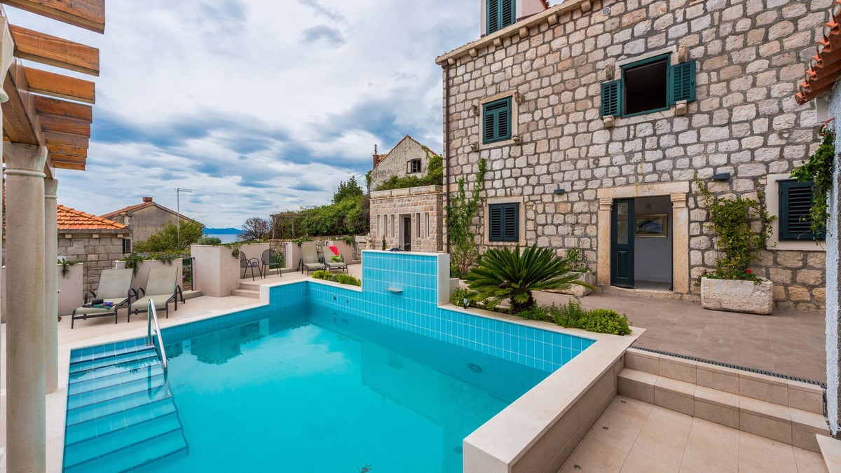 Lopud Island Villa | Charming 6 bedroom Stone Villa with Private heated Pool
