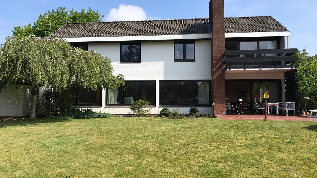 Heide House | Charming 70s house with large garden