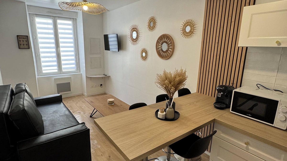 Agon-Coutainville Apartment | Charming accommodation in Agon