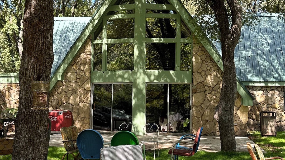 Roanoke House | Charming Aframe 4-bedroom Ranch house with AC and WiFi in wonderful Roanoke