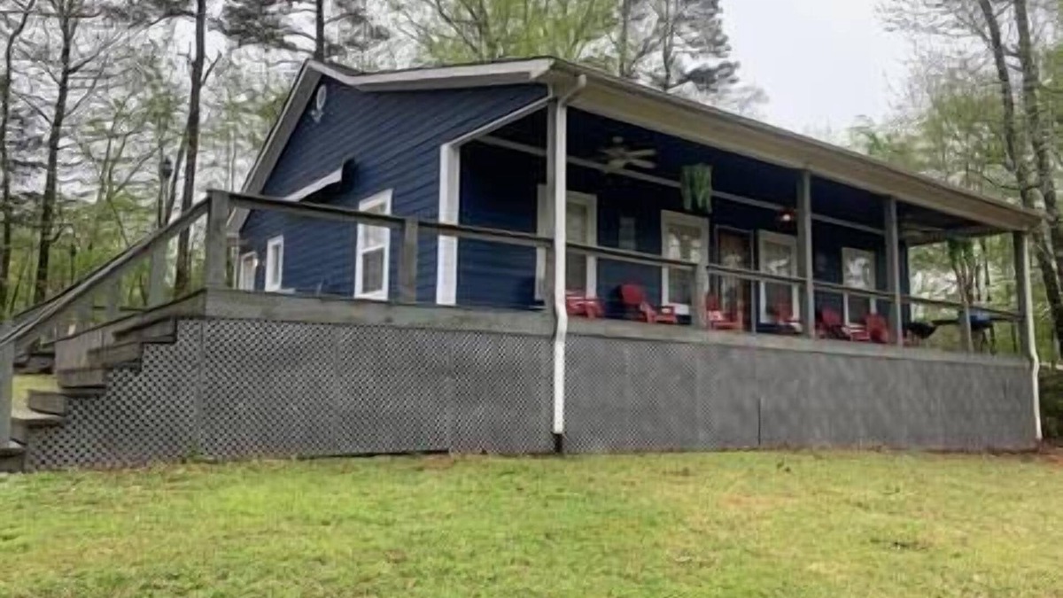 Counce House | Charming and Comfy Cabin in the Heart of Pickwick!