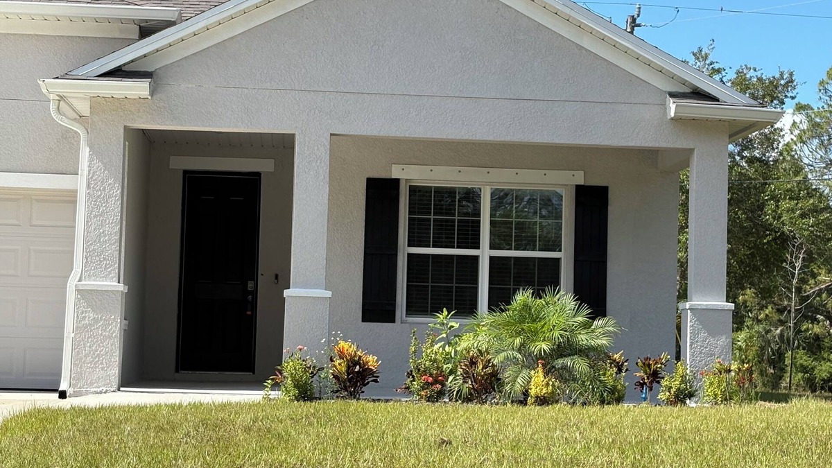 Port Charlotte House | Charming and cozy 3-bedroom house with WiFi, AC in delightful Port Charlotte, FL