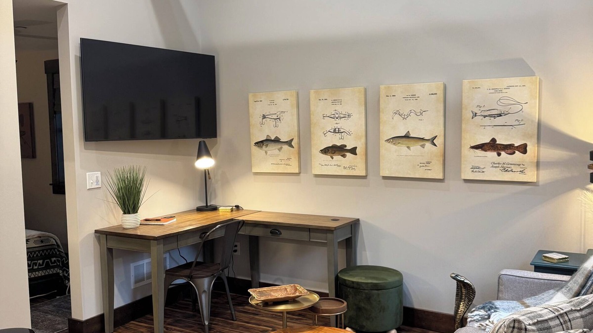 Newaygo Cabin | Charming and Cozy Retreat in Newaygo, MI -The Fisherman's Stay