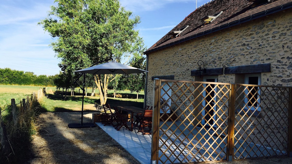 Artannes-sur-Indre Cottage | Charming and authentic cottage (8 people), near Tours. Swimming pool and nature